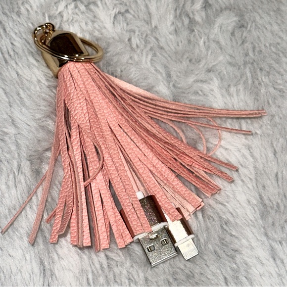 ❄️Charging Cord Key Chain - Picture 2 of 3